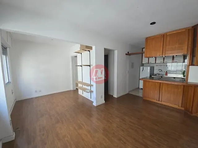 Apartamento 2 quartos e 1 banheiro, para alugar, no bairro Mont Serrat em Porto Alegre