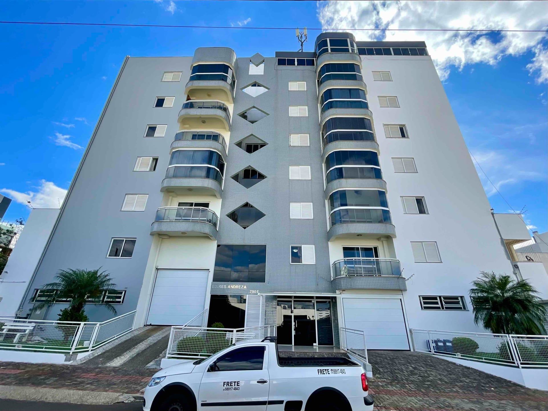 Apartamento à venda com 3 dormitórios, 1 banheiro, 1 vaga de garagem e 104m² de área privativa no bairro São Cristóvão