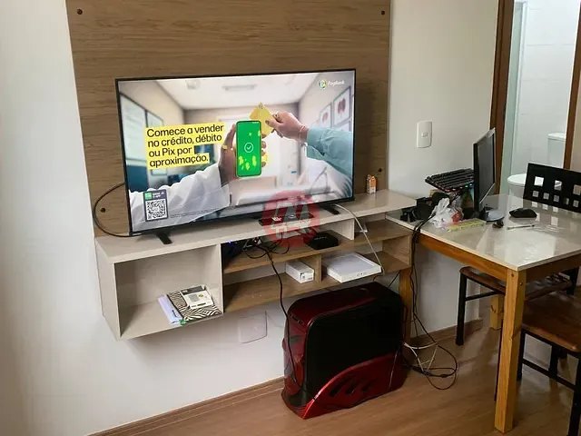 Apartamento com 50m² 2 quartos e 1 banheiro, à venda ou para alugar, no bairro Costa e Silva em Porto Alegre