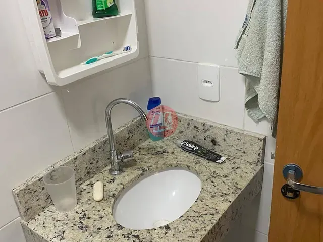 Apartamento com 50m² 2 quartos e 1 banheiro, à venda ou para alugar, no bairro Costa e Silva em Porto Alegre