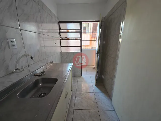 Apartamento 2 quartos e 1 banheiro, para alugar, no bairro Medianeira em Porto Alegre