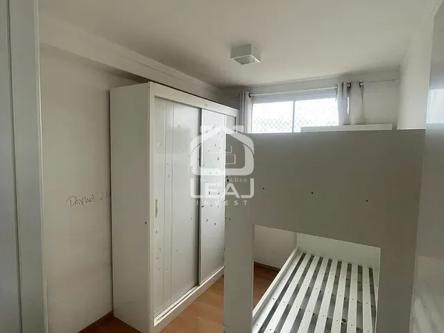 Apartamento com 45m² 2 quartos e 1 banheiro, à venda, no bairro Parque Maria Helena em São Paulo