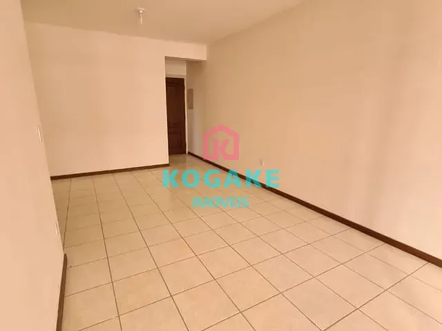 Apartamento 3 quartos e 2 banheiros, para alugar, no bairro Centro em São José dos Campos
