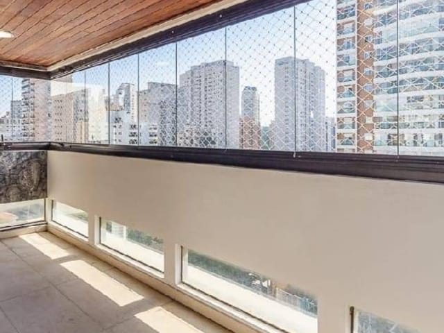 Apartamento com 230m² 3 quartos e 5 banheiros, à venda, no bairro Moema em São Paulo