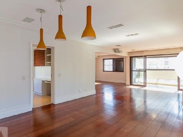 Apartamento com 230m² 3 quartos e 5 banheiros, à venda, no bairro Moema em São Paulo