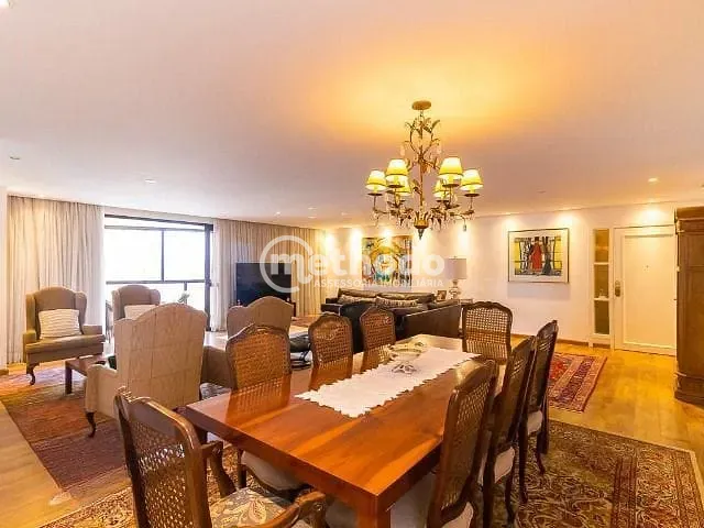 Apartamento com 286m² 3 quartos e 1 banheiro, à venda, no bairro Cambuí em Campinas