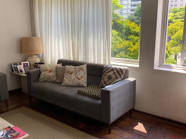 Apartamento com 182m² 3 quartos e 4 banheiros, à venda, no bairro Vila Nova Conceição em São Paulo