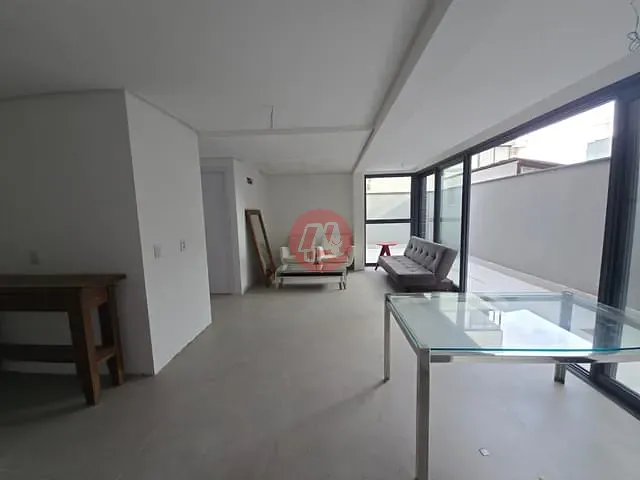 Apartamento 2 quartos e 2 banheiros, para alugar, no bairro Independência em Porto Alegre
