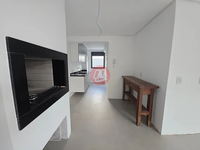 Apartamento 2 quartos e 2 banheiros, para alugar, no bairro Independência em Porto Alegre