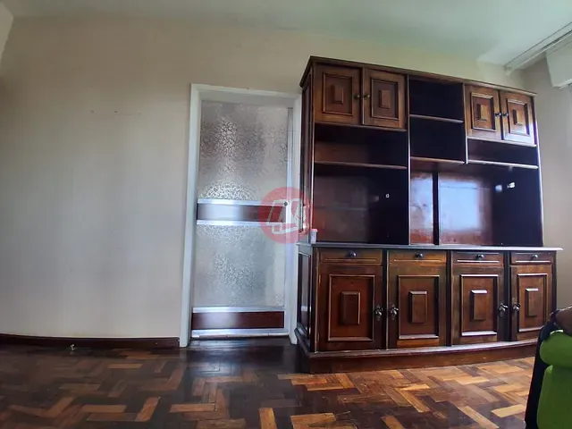 Apartamento com 60m² 2 quartos e 1 banheiro, à venda, no bairro Azenha em Porto Alegre