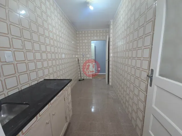 Apartamento 1 quarto e 1 banheiro, para alugar, no bairro Floresta em Porto Alegre