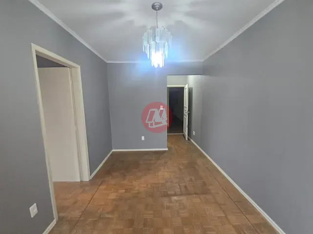 Apartamento 1 quarto e 1 banheiro, para alugar, no bairro Floresta em Porto Alegre
