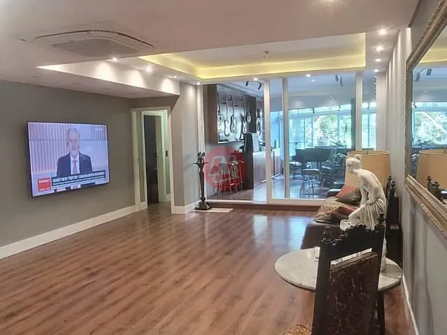 Apartamento com 170m² 3 quartos e 3 banheiros, à venda ou para alugar, no bairro Moinhos de Vento em Porto Alegre