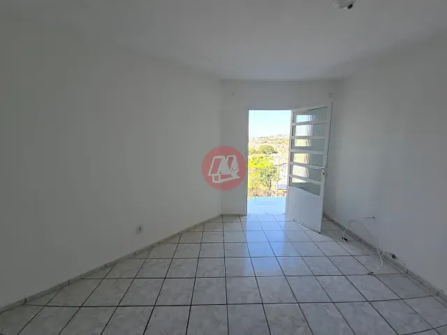Apartamento com 91m² 2 quartos e 1 banheiro, para alugar, no bairro Santa Tereza em Porto Alegre