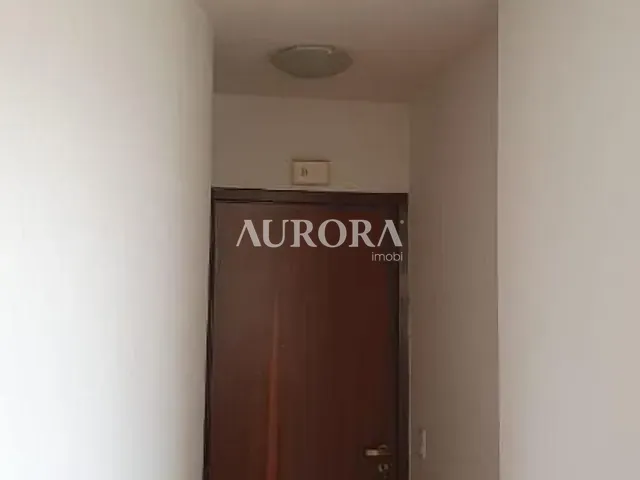 Apartamento com 79m² 2 quartos e 1 banheiro, à venda, no bairro Centro em Londrina