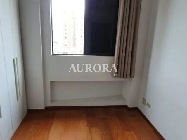 Apartamento com 79m² 2 quartos e 1 banheiro, à venda, no bairro Centro em Londrina