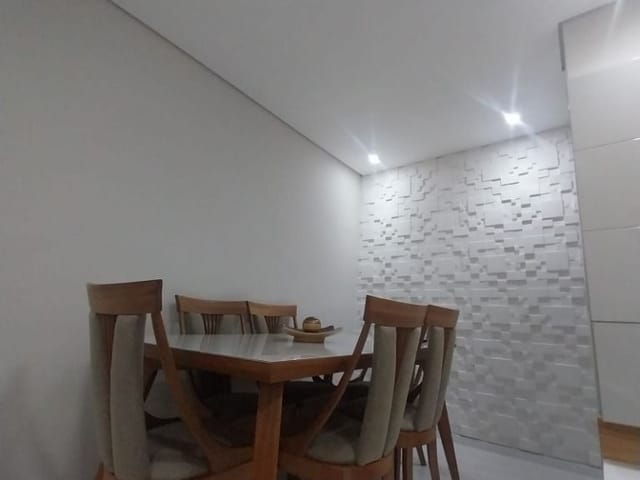 Apartamento 2 quartos e 1 banheiro, à venda, no bairro Jardim Helena em Carapicuíba