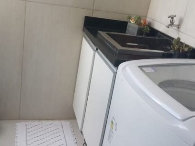 Apartamento 2 quartos e 1 banheiro, à venda, no bairro Jardim Helena em Carapicuíba