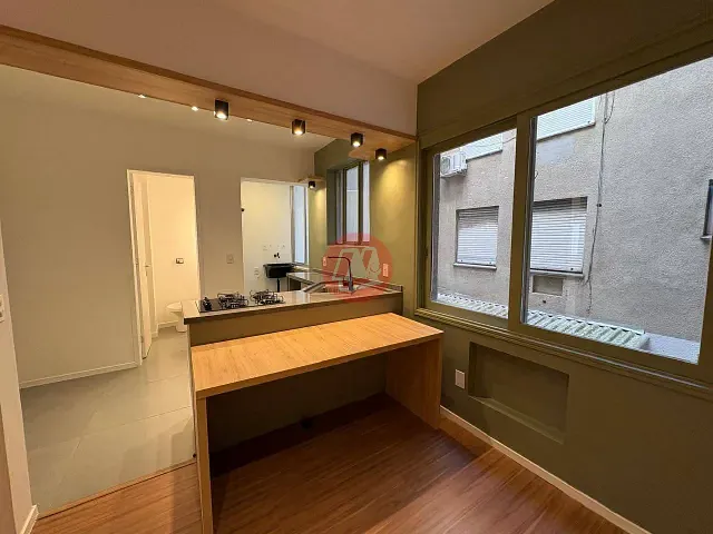 Apartamento com 67m² 2 quartos e 1 banheiro, à venda, no bairro Centro Histórico em Porto Alegre