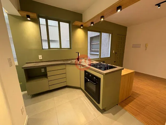 Apartamento com 67m² 2 quartos e 1 banheiro, à venda, no bairro Centro Histórico em Porto Alegre