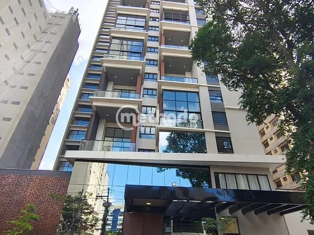 Apartamento com 2400m² 3 quartos e 4 banheiros, à venda, no bairro Cambuí em Campinas