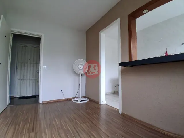 Apartamento com 32m² 1 quarto e 1 banheiro, à venda, no bairro Santo Antônio em Porto Alegre