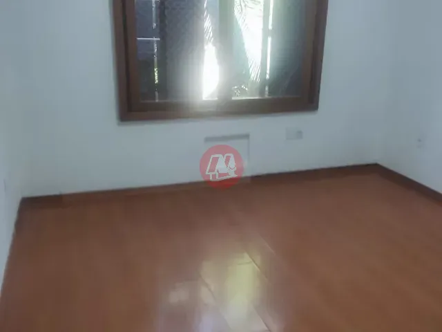 Apartamento com 100m² 3 quartos e 2 banheiros, para alugar, no bairro Passo da Areia em Porto Alegre