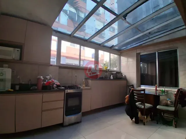 Apartamento com 106m² 3 quartos e 2 banheiros, à venda, no bairro Rio Branco em Porto Alegre