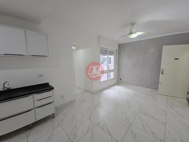 Apartamento com 35m² 1 quarto e 1 banheiro, à venda ou para alugar, no bairro Bela Vista em Porto Alegre