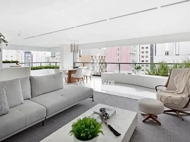 Apartamento com 188m² 1 quarto e 3 banheiros, à venda, no bairro Vila Uberabinha em São Paulo