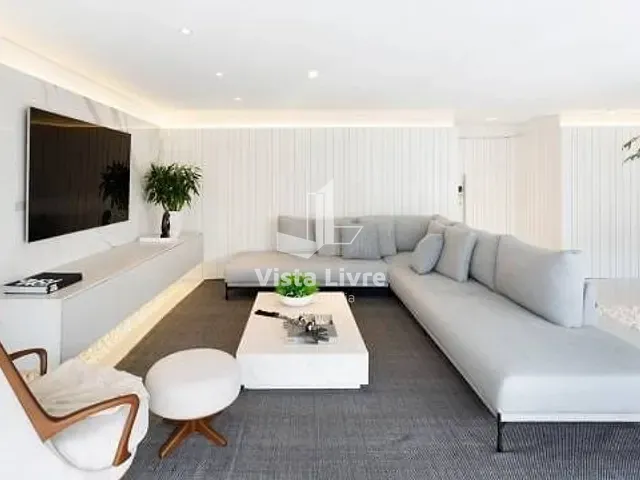 Apartamento com 188m² 1 quarto e 3 banheiros, à venda, no bairro Vila Uberabinha em São Paulo