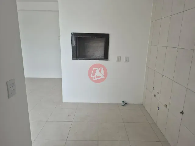Apartamento 3 quartos e 3 banheiros, à venda, no bairro Partenon em Porto Alegre