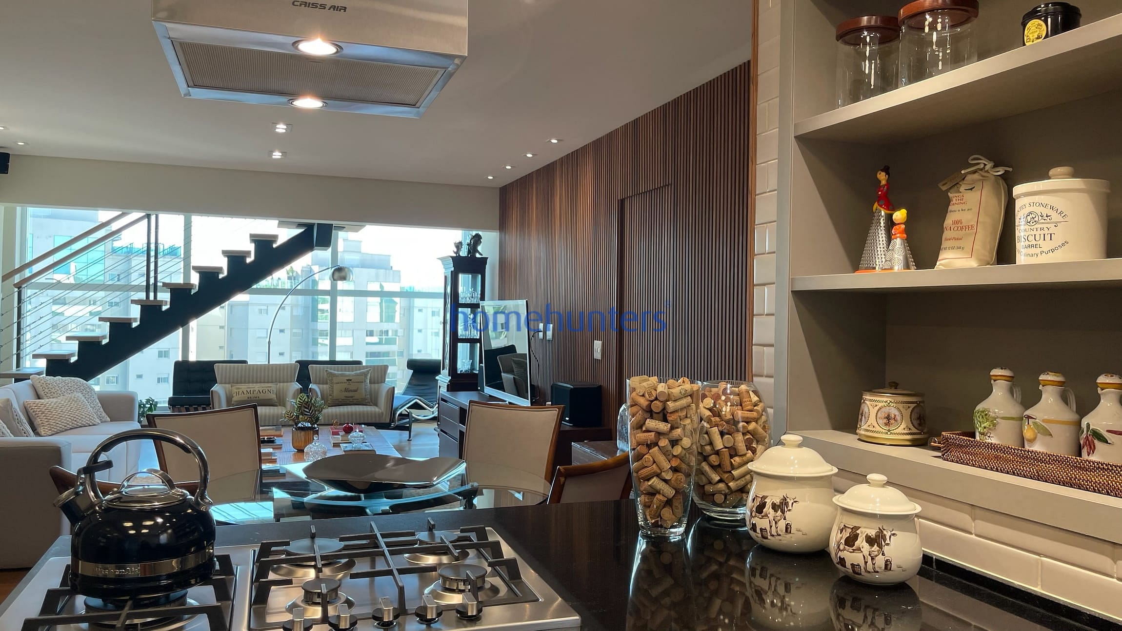 Apartamento à venda com 3 quartos, 245m² - Foto 11