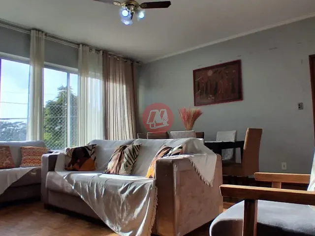 Apartamento com 138m² 3 quartos e 1 banheiro, à venda, no bairro Petrópolis em Porto Alegre