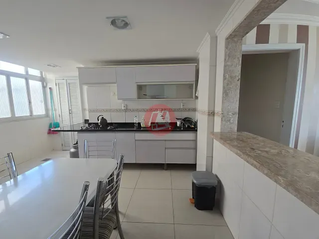 Apartamento 3 quartos e 1 banheiro, à venda, no bairro Centro Histórico em Porto Alegre