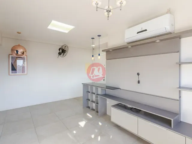 Apartamento 3 quartos e 2 banheiros, à venda, no bairro Partenon em Porto Alegre