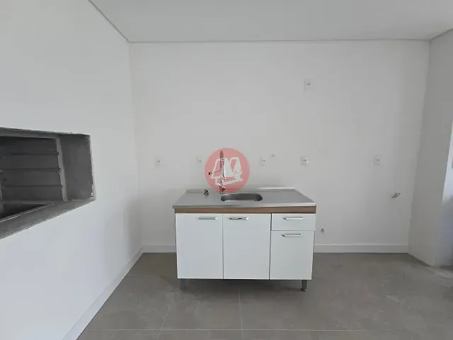 Apartamento 2 quartos e 2 banheiros, para alugar, no bairro Jardim Botânico em Porto Alegre