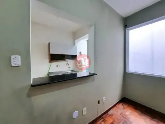 Apartamento com 65m² 2 quartos e 1 banheiro, para alugar, no bairro Santana em Porto Alegre