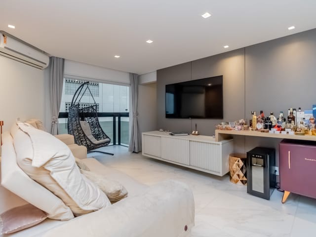 Apartamento com 81m² 2 quartos e 2 banheiros, à venda, no bairro Vila Nova Conceição em São Paulo