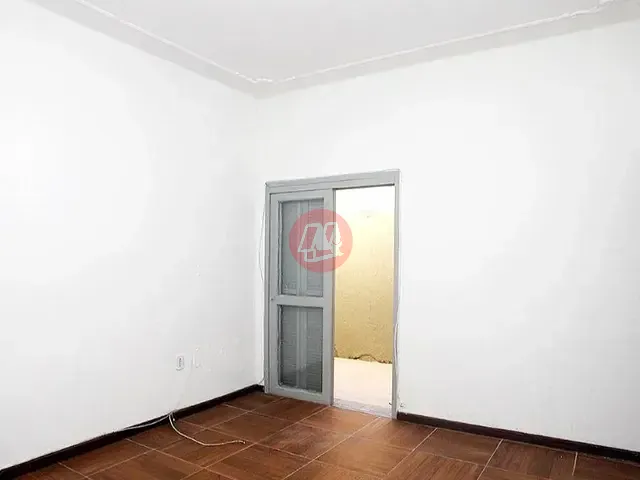 Apartamento com 80m² 2 quartos e 2 banheiros, para alugar, no bairro Santana em Porto Alegre