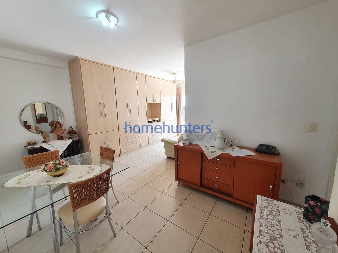 Apartamento à venda com 1 quarto, 72m² - Foto 2