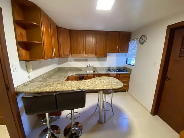 Apartamento 3 quartos e 4 banheiros, para alugar, no bairro Centro em Chapecó