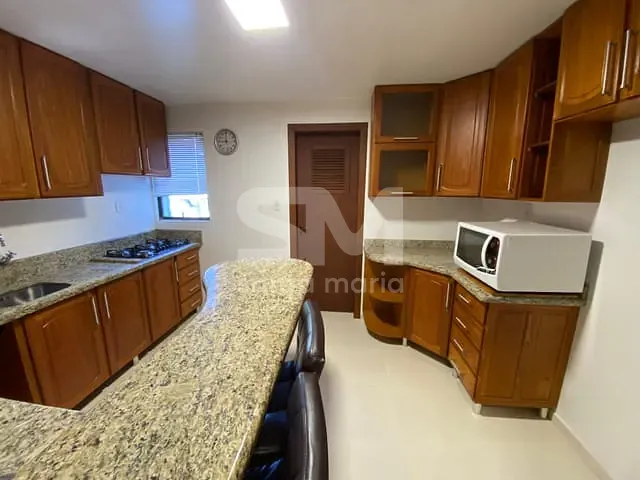 Apartamento 3 quartos e 4 banheiros, para alugar, no bairro Centro em Chapecó