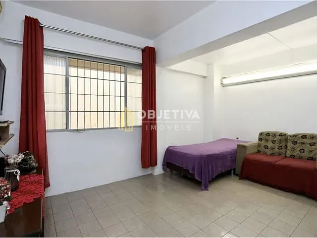 Apartamento 2 quartos e 1 banheiro, à venda, no bairro Medianeira em Porto Alegre