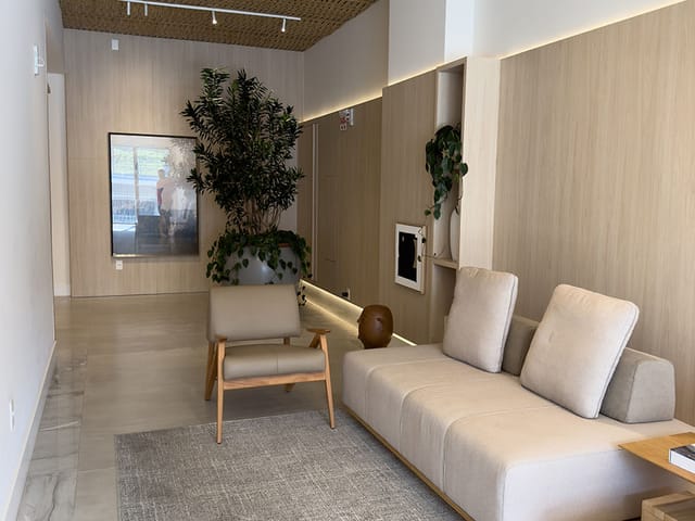 Apartamento com 310m² 4 quartos e 5 banheiros, à venda, no bairro Meia Praia em Itapema