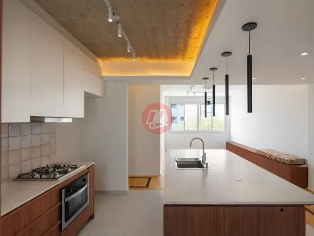 Apartamento 2 quartos e 2 banheiros, à venda, no bairro Independência em Porto Alegre