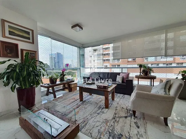 Apartamento com 225m² 3 quartos e 4 banheiros, à venda, no bairro Cidade Monções em São Paulo