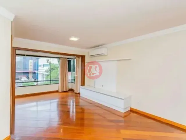 Apartamento 2 quartos e 2 banheiros, à venda, no bairro Petrópolis em Porto Alegre