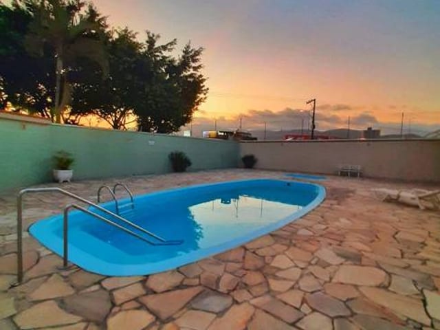 Apartamento com 84m² 2 quartos e 2 banheiros, à venda, no bairro Meia Praia em Itapema