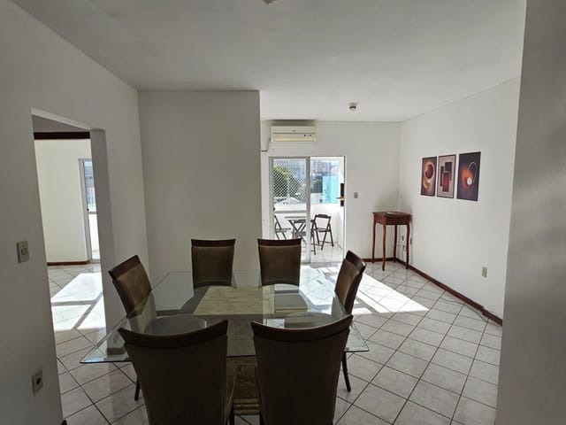 Apartamento com 84m² 2 quartos e 2 banheiros, à venda, no bairro Meia Praia em Itapema